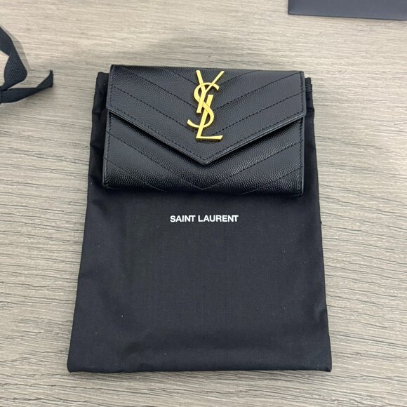 SAINT LAURENT CASSANDRE MATELASSE Small Black Envelope Wallet - Picture 13 of 16